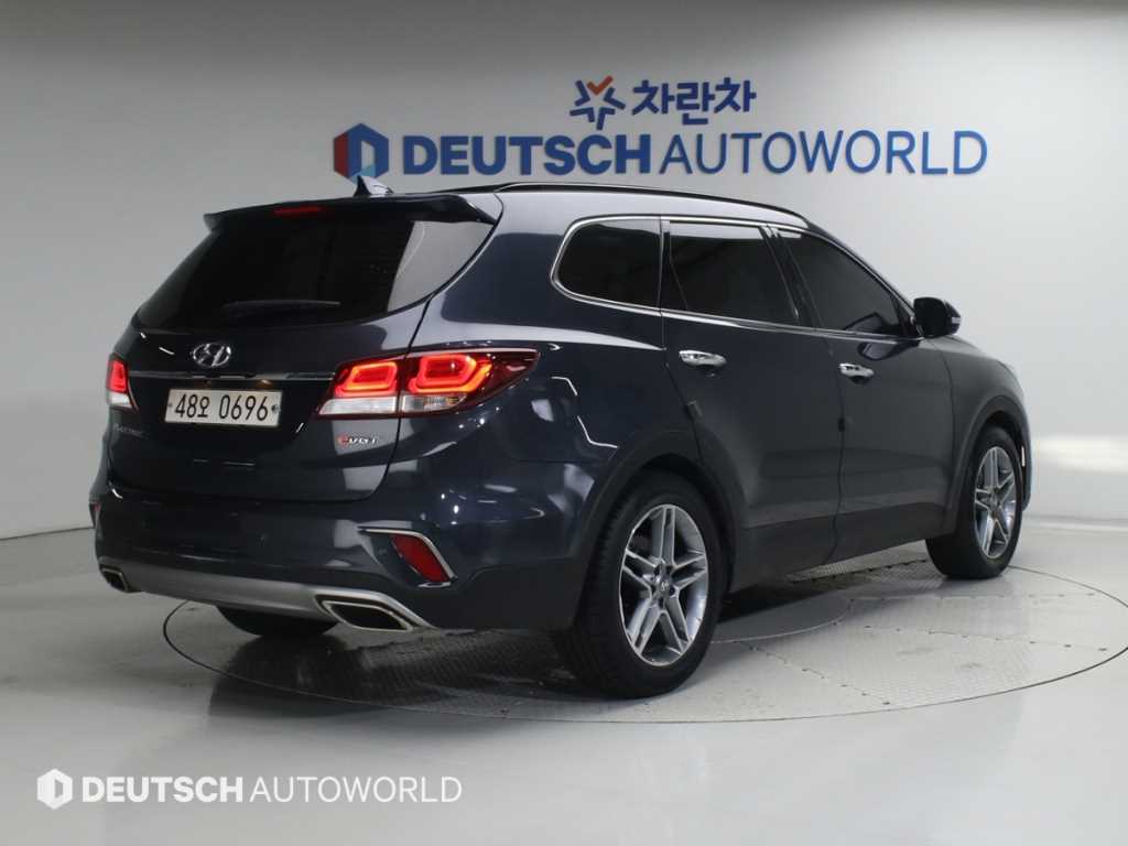 HYUNDAI Maxcruz - Vista 2