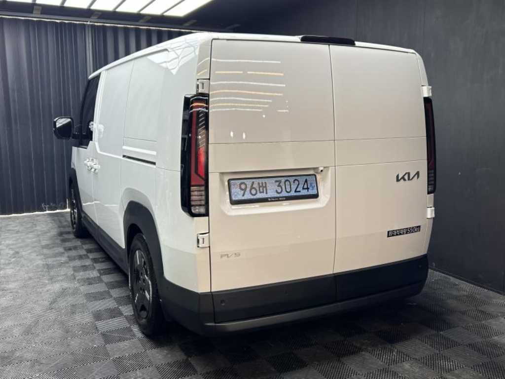 KIA PV5 - Vista 3