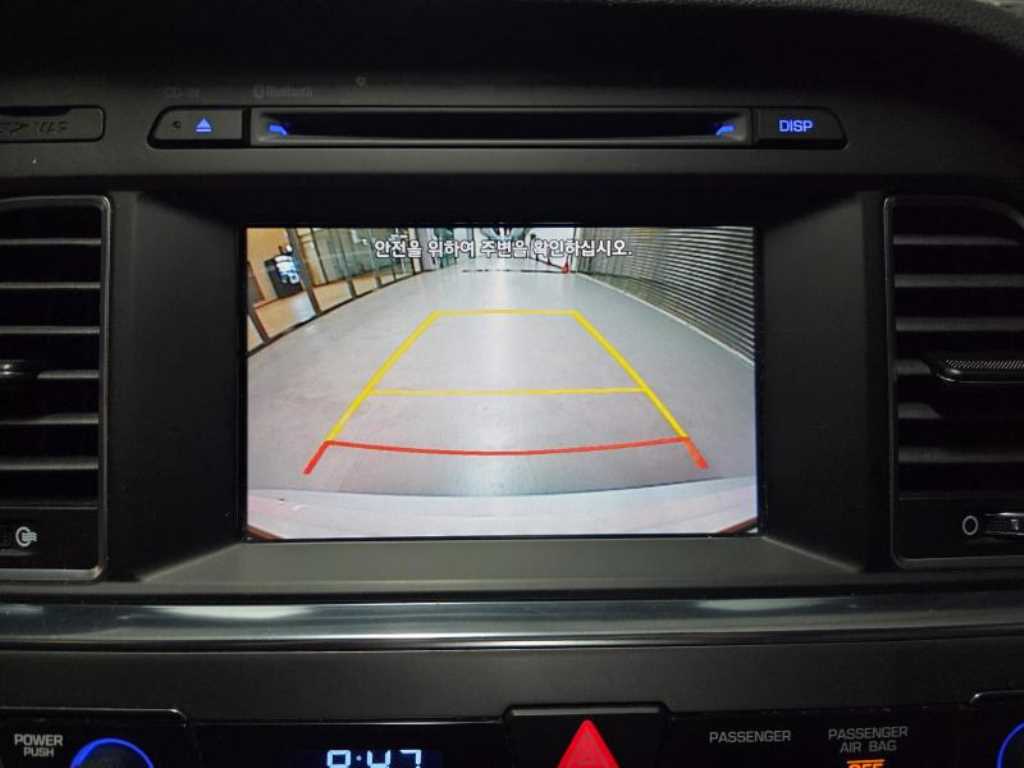 HYUNDAI Sonata - Vista 11