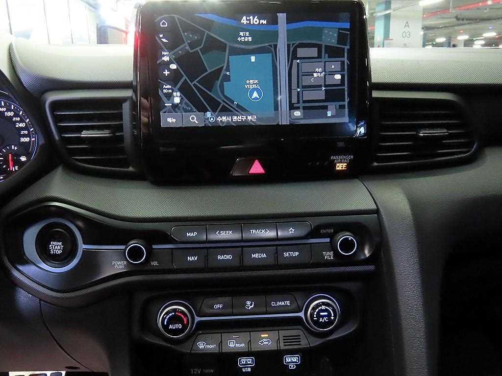 HYUNDAI Veloster - Vista 11