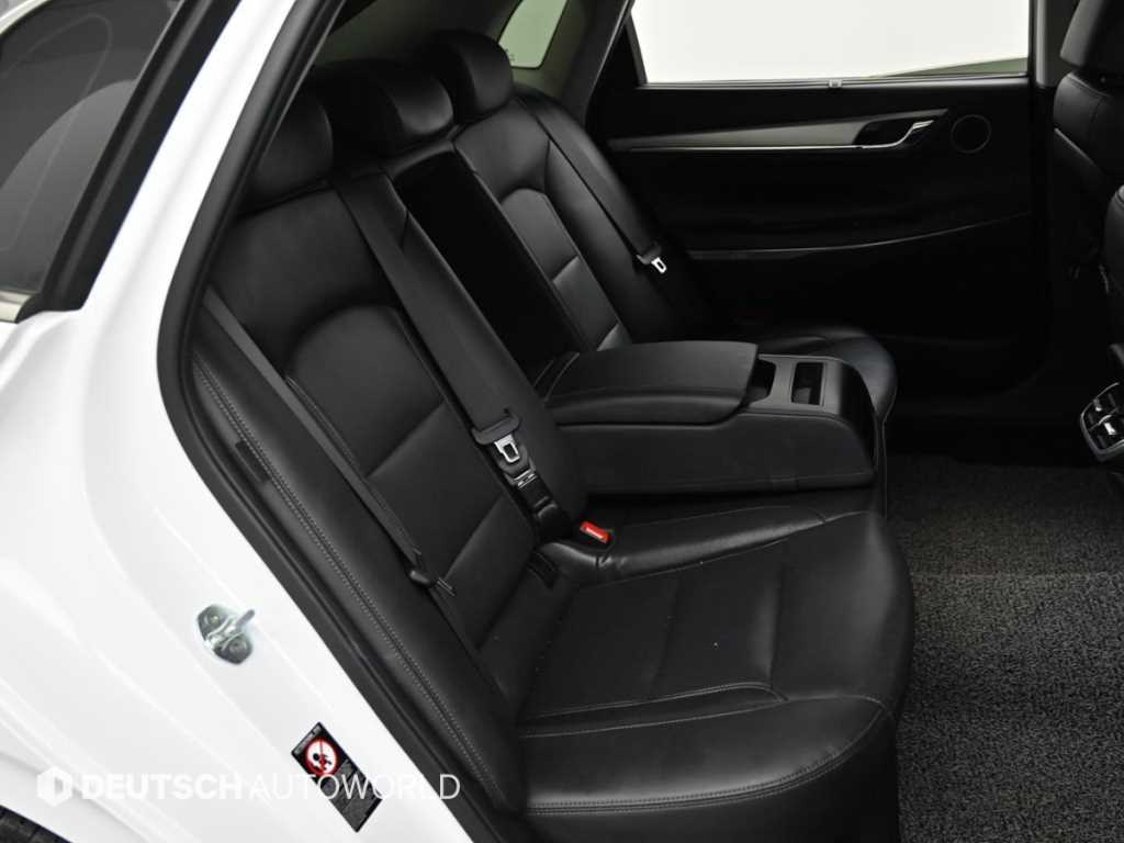HYUNDAI Grandeur - Vista 12