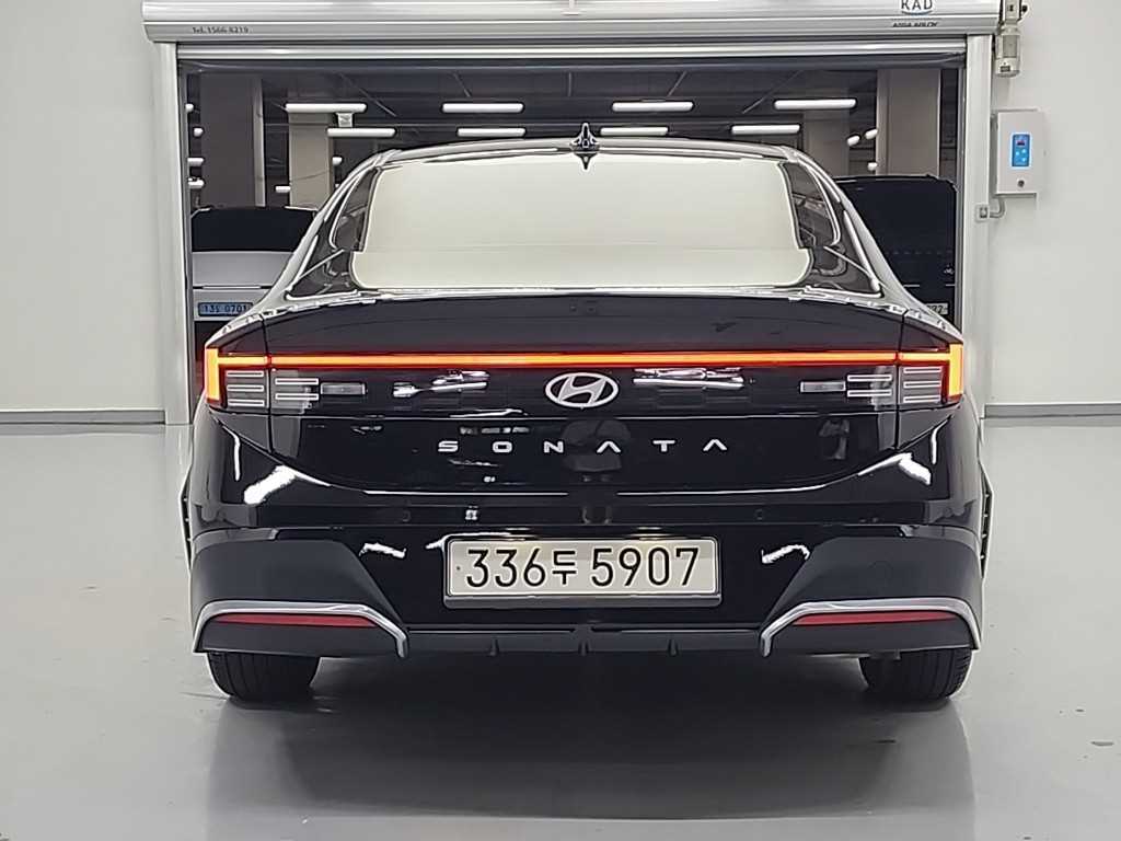 HYUNDAI Sonata - Vista 3