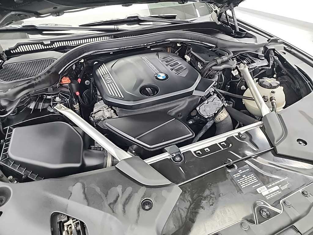 BMW 5 Series - Vista 5