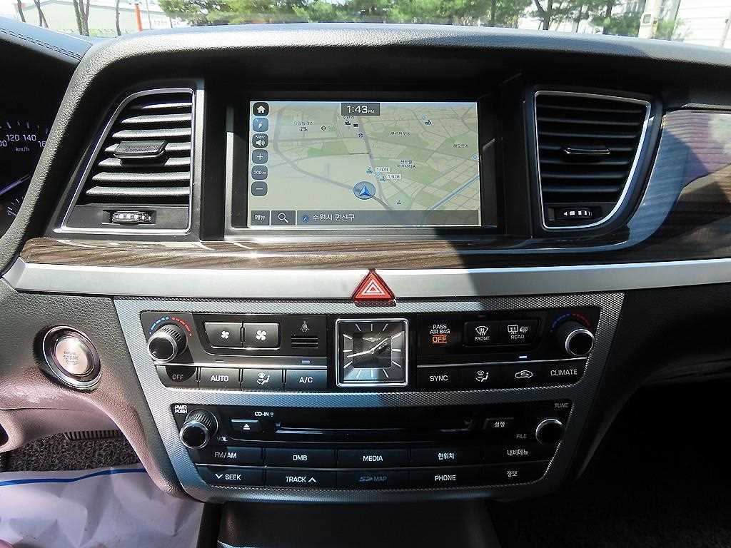 Genesis G80 - Vista 11