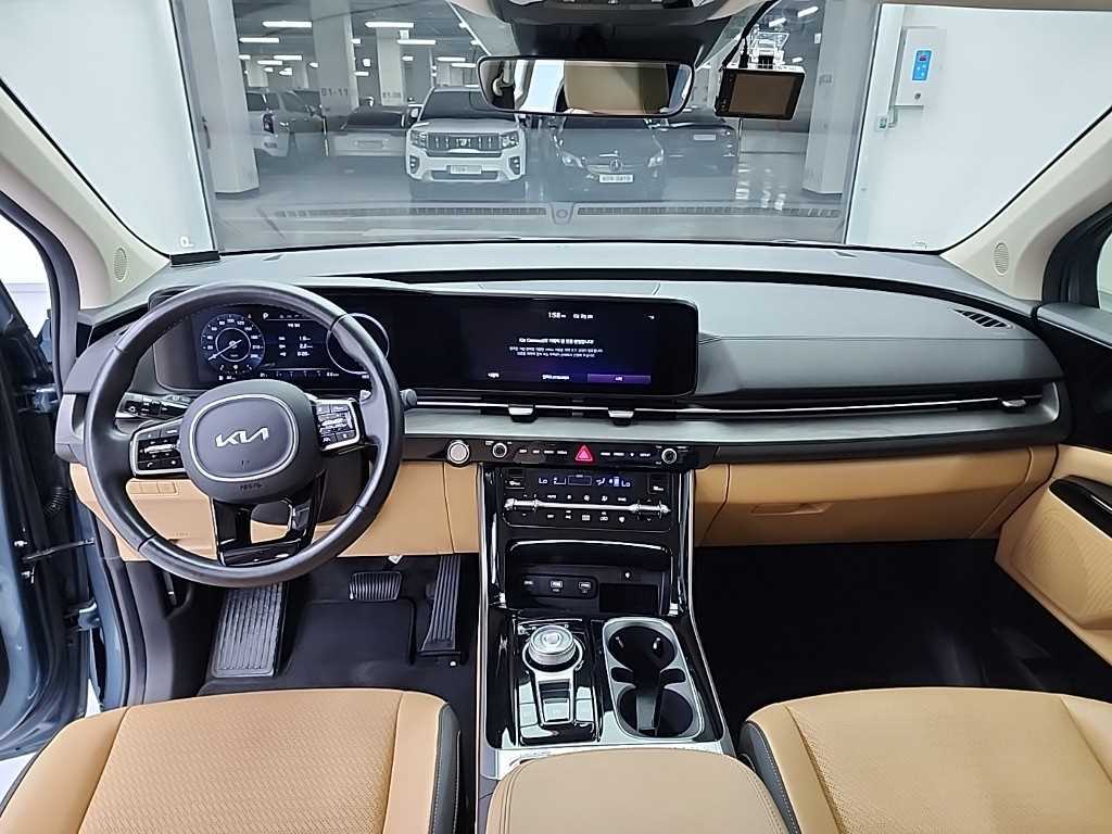KIA Carnival - Vista 7