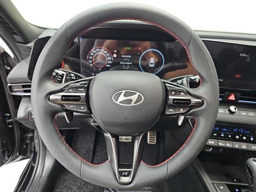 HYUNDAI Avante - Vista 9