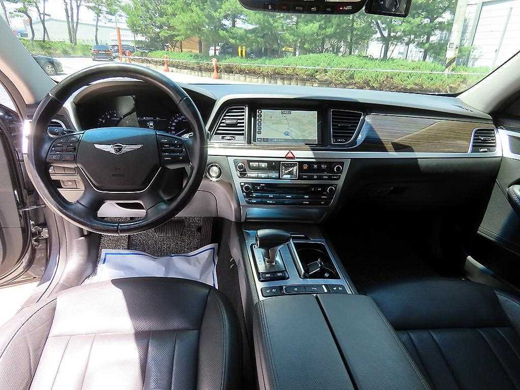 Genesis G80 - Vista 7