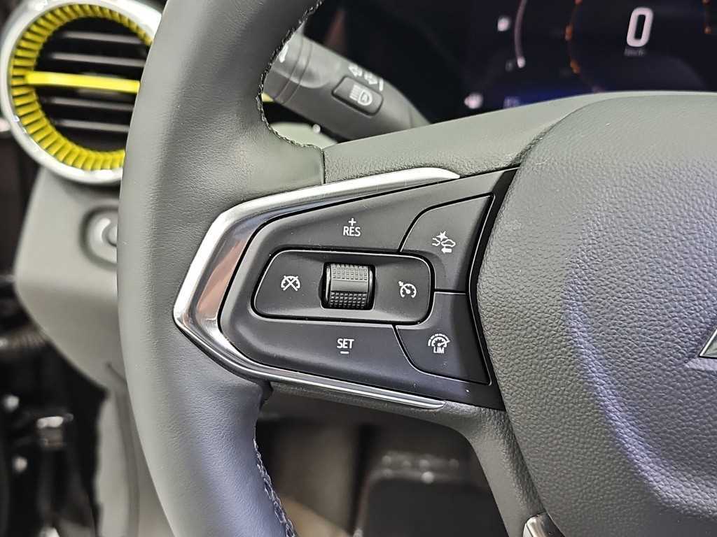 Chevrolet Trax 2025 Negro - Importación desde Corea - HF Imports Iquique - Foto 18