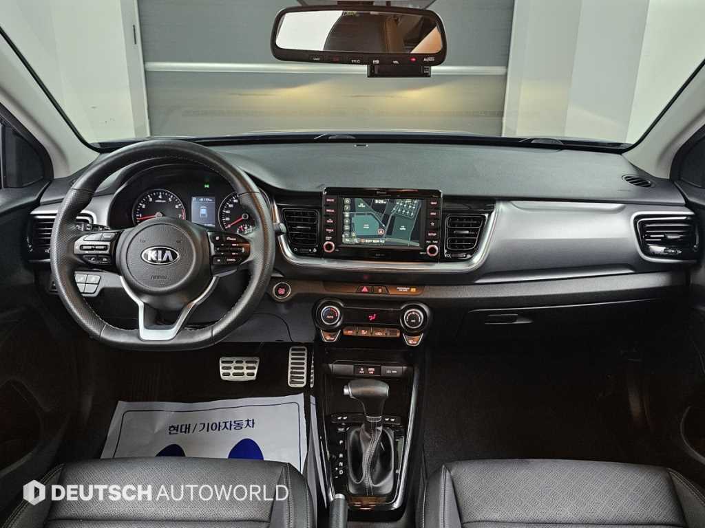 KIA Stonic - Vista 7