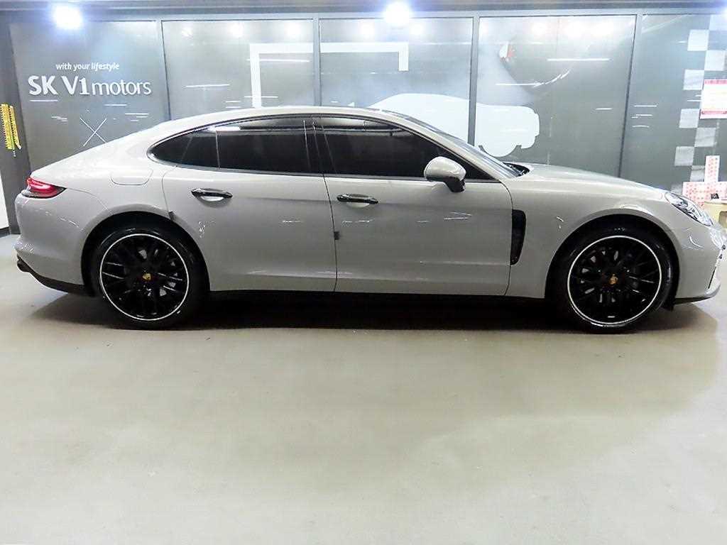 Porsche Panamera - Vista 3