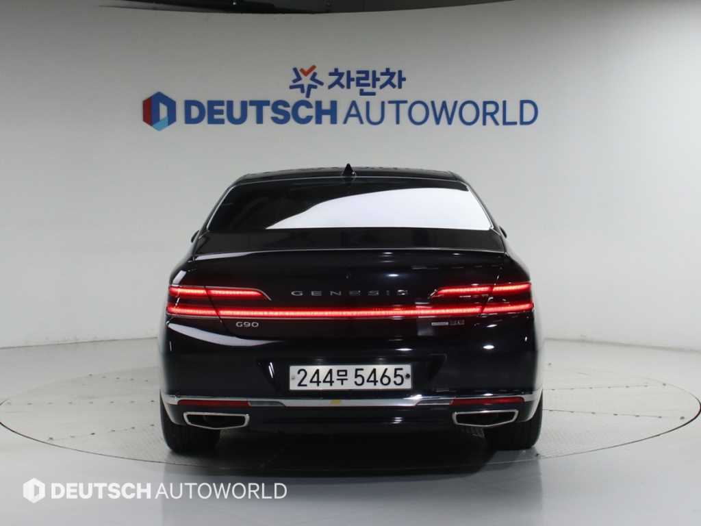 Genesis G90 - Vista 4