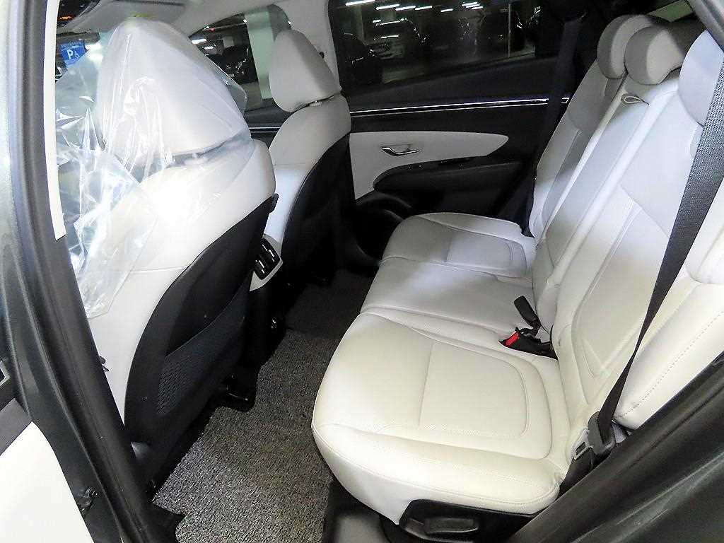 HYUNDAI Tucson - Vista 7