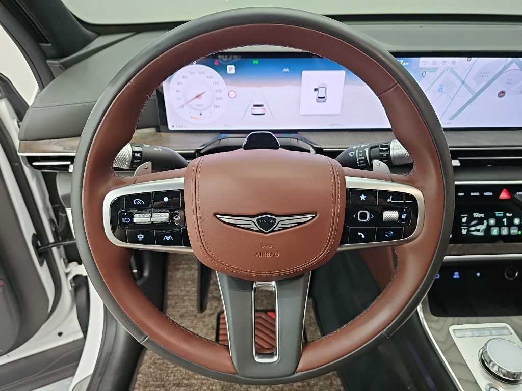 Genesis GV80 - Vista 9