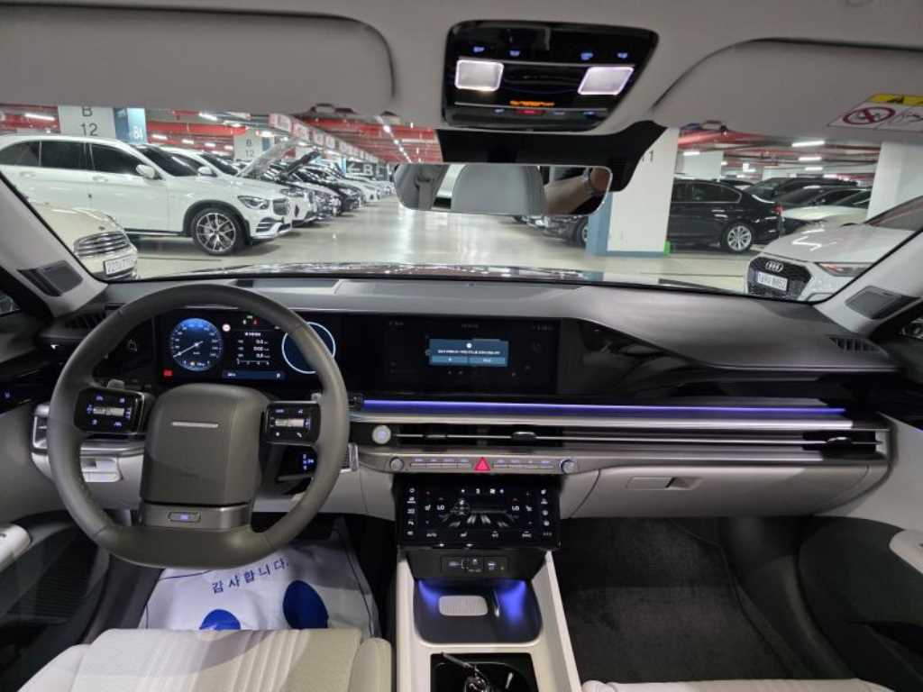 HYUNDAI Grandeur - Vista 10