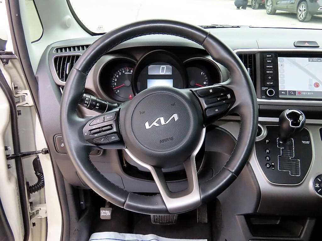 KIA Ray - Vista 8