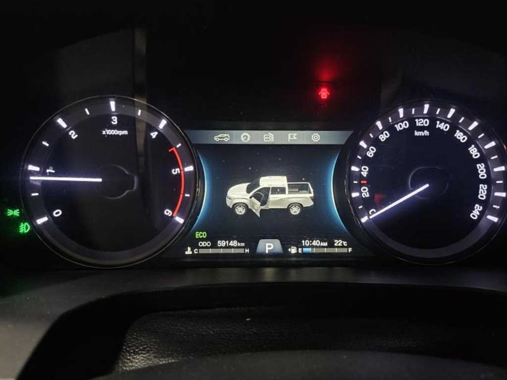 Ssangyong Rexton - Vista 6