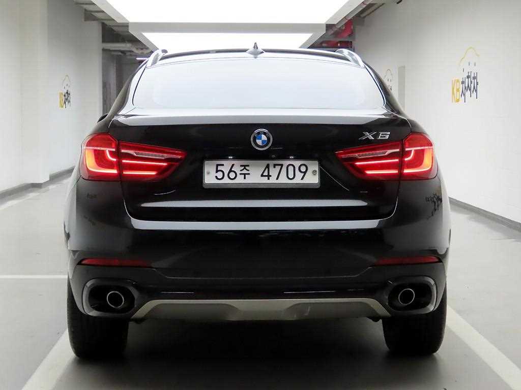 BMW X6 - Vista 3