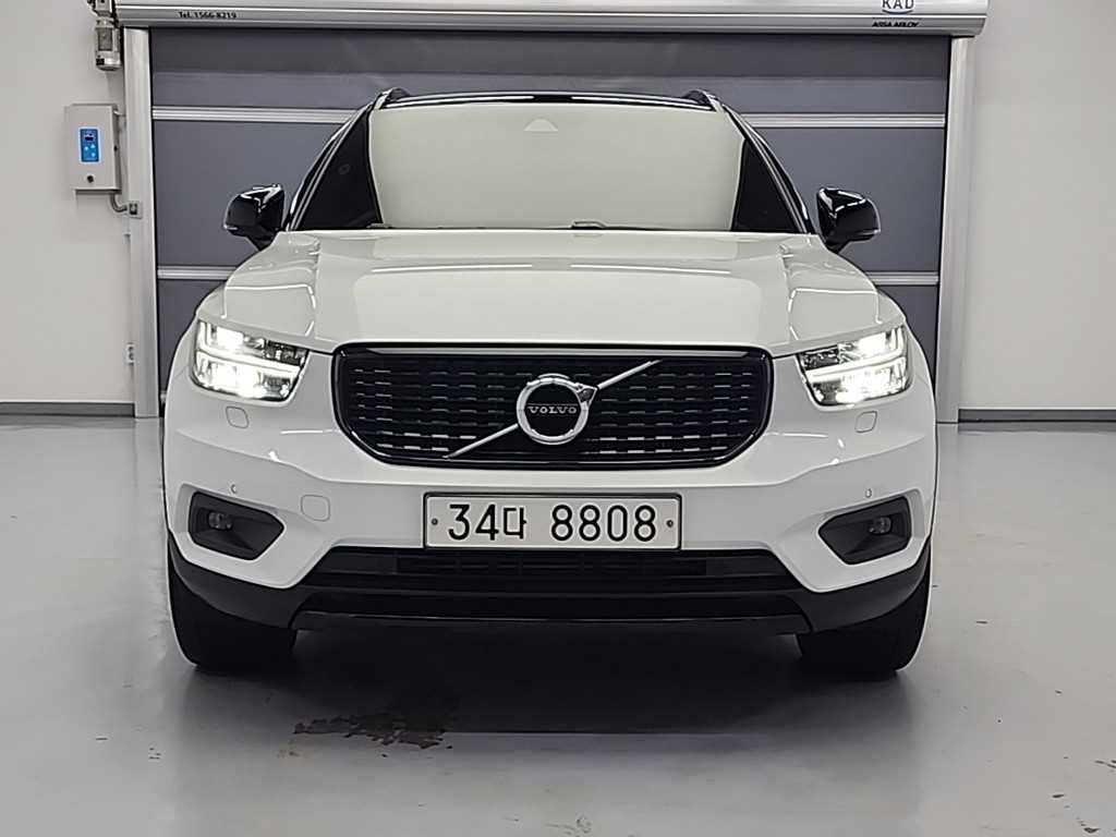 Volvo XC40 - Vista 2