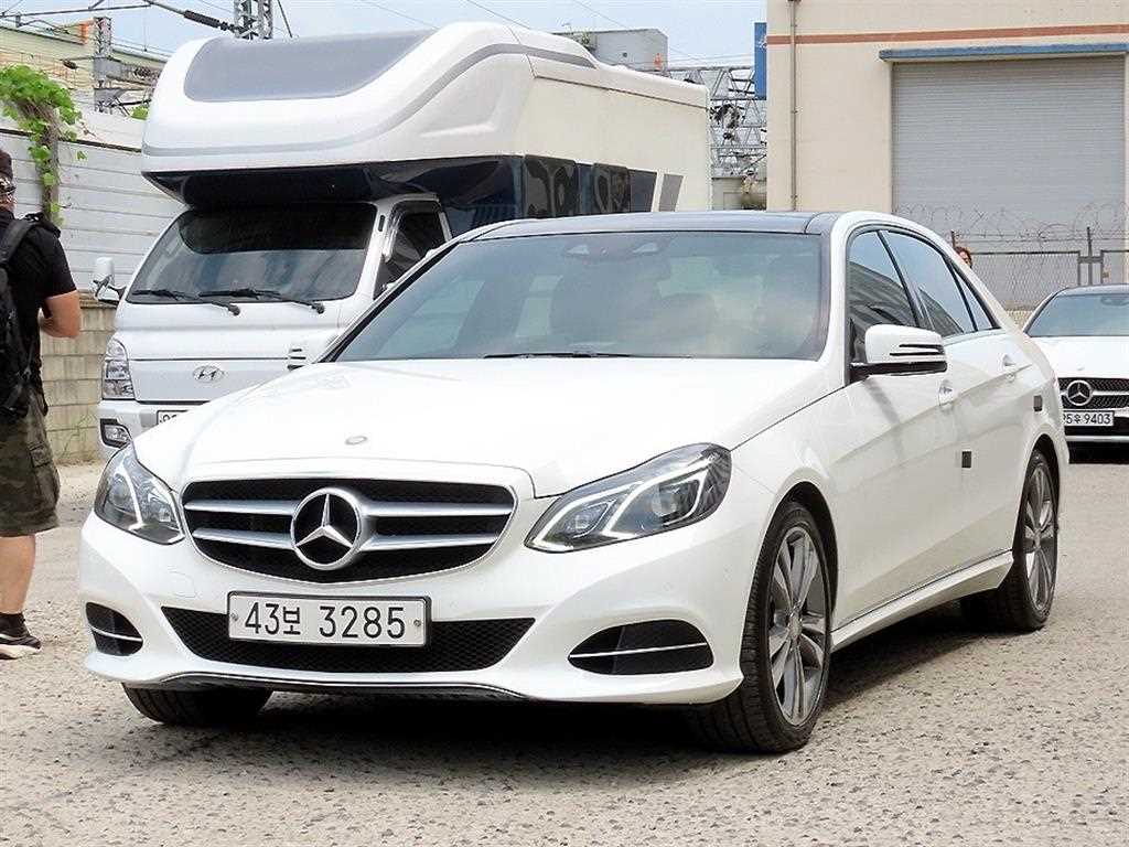 Mercedes Benz E class 2014 Blanco - Importación desde Corea - HF Imports Iquique - Foto 1