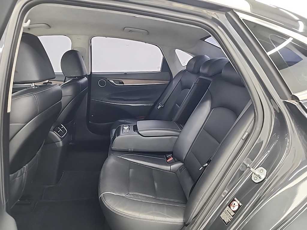 HYUNDAI Grandeur - Vista 12