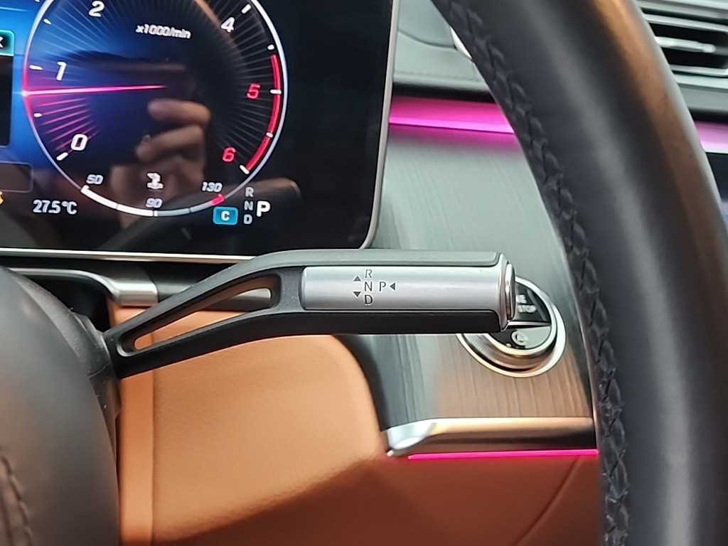 Mercedes Benz S Class - Vista 9