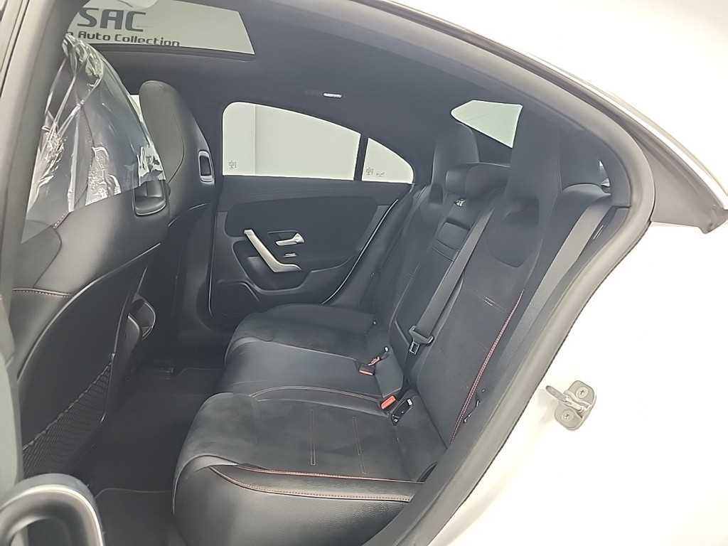 Mercedes Benz CLA Class - Vista 12