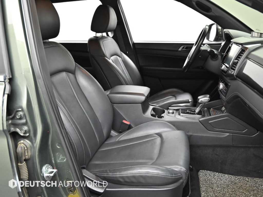 Ssangyong Rexton - Vista 10