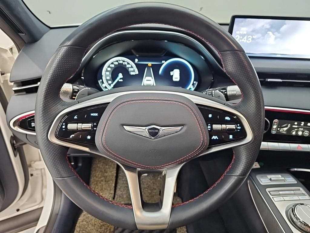 Genesis GV70 - Vista 9