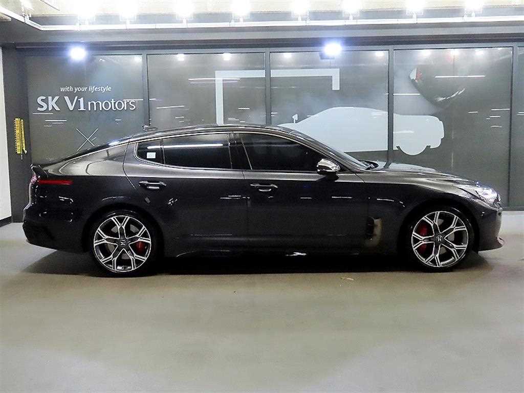 KIA Stinger - Vista 3