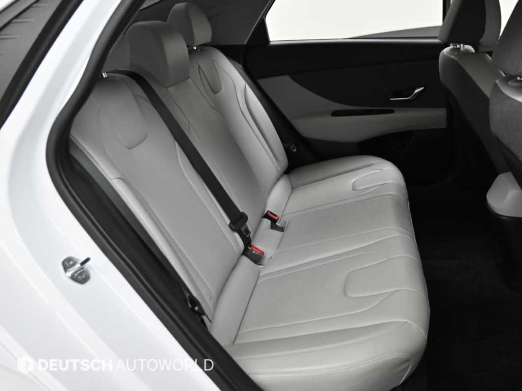 HYUNDAI Avante - Vista 12