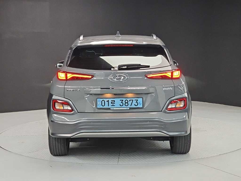 HYUNDAI Kona - Vista 3