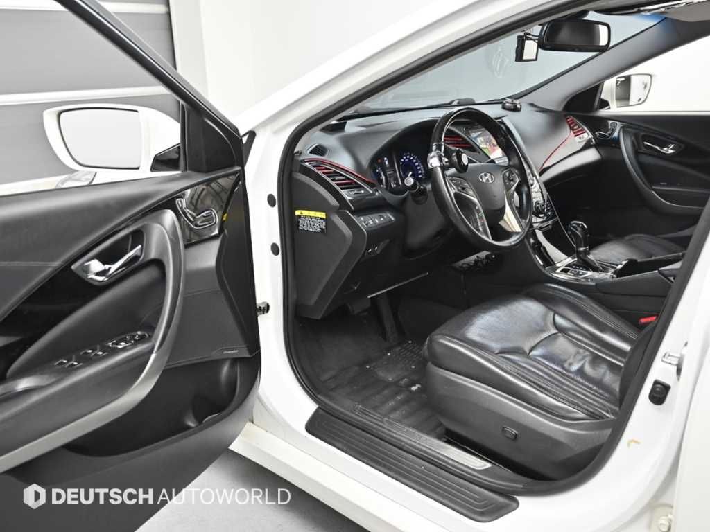 HYUNDAI Grandeur - Vista 10