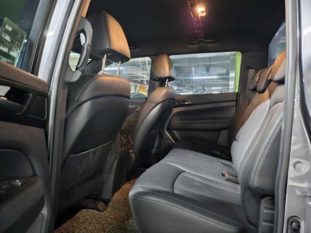 Ssangyong Rexton - Vista 7