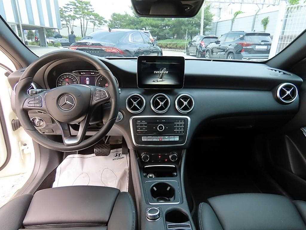 Mercedes Benz A Class - Vista 7