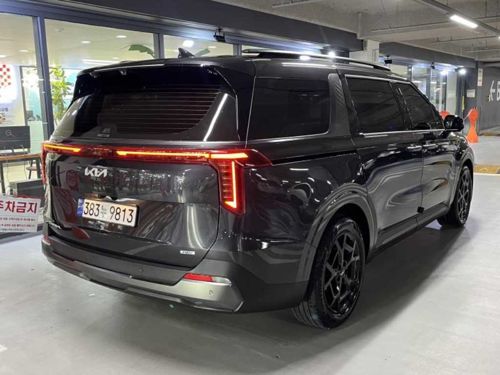 KIA Carnival - Vista 4