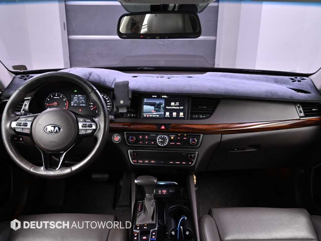 KIA K7 - Vista 8