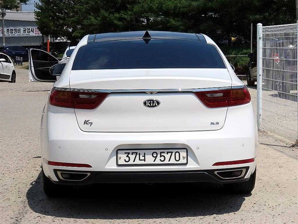 KIA K7 - Vista 4