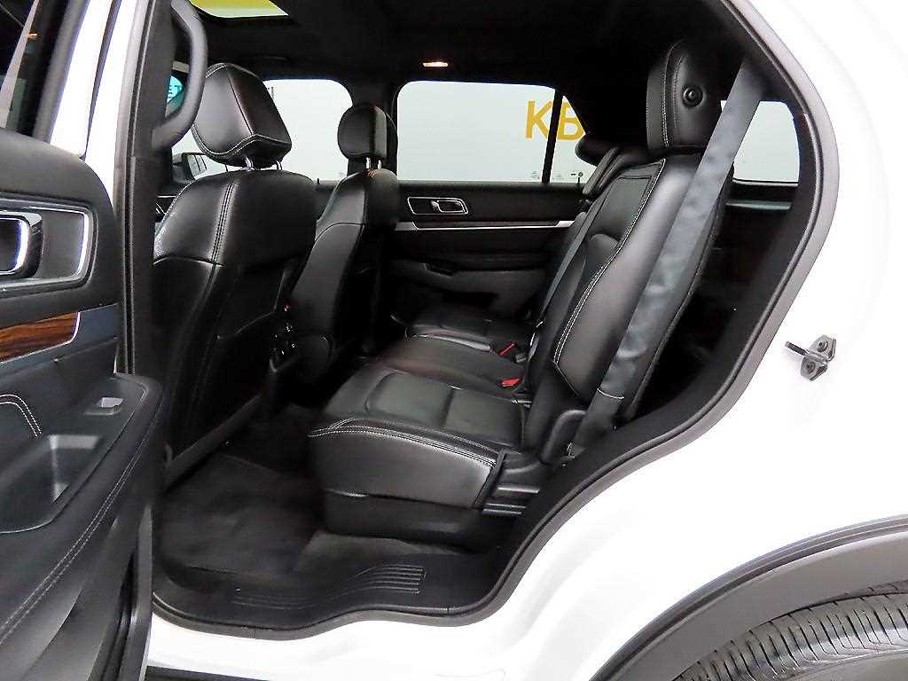 Ford Explorer - Vista 6