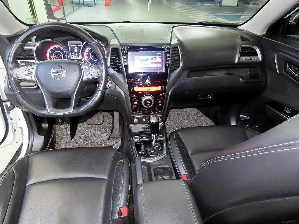 Ssangyong Tivoli - Vista 10