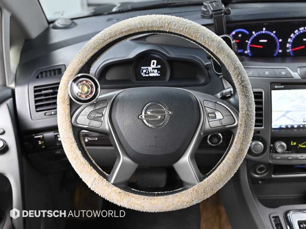 Ssangyong Korando 2016 Negro - Importación desde Corea - HF Imports Iquique - Foto 13