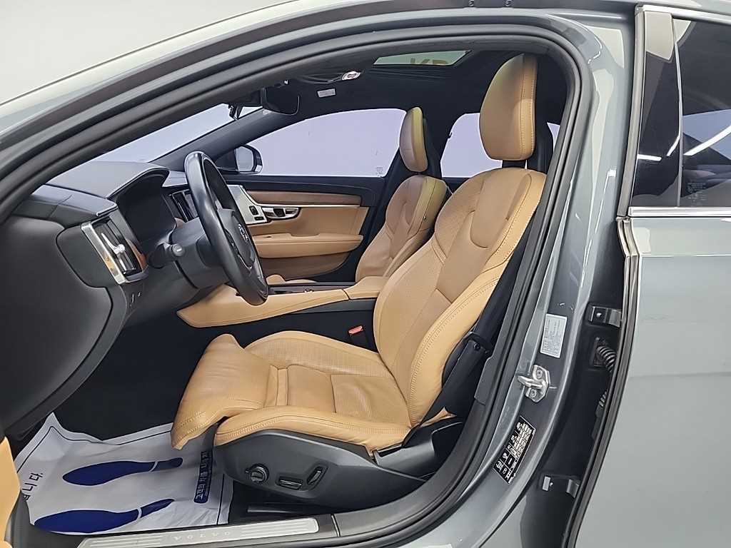 Volvo S90 - Vista 11