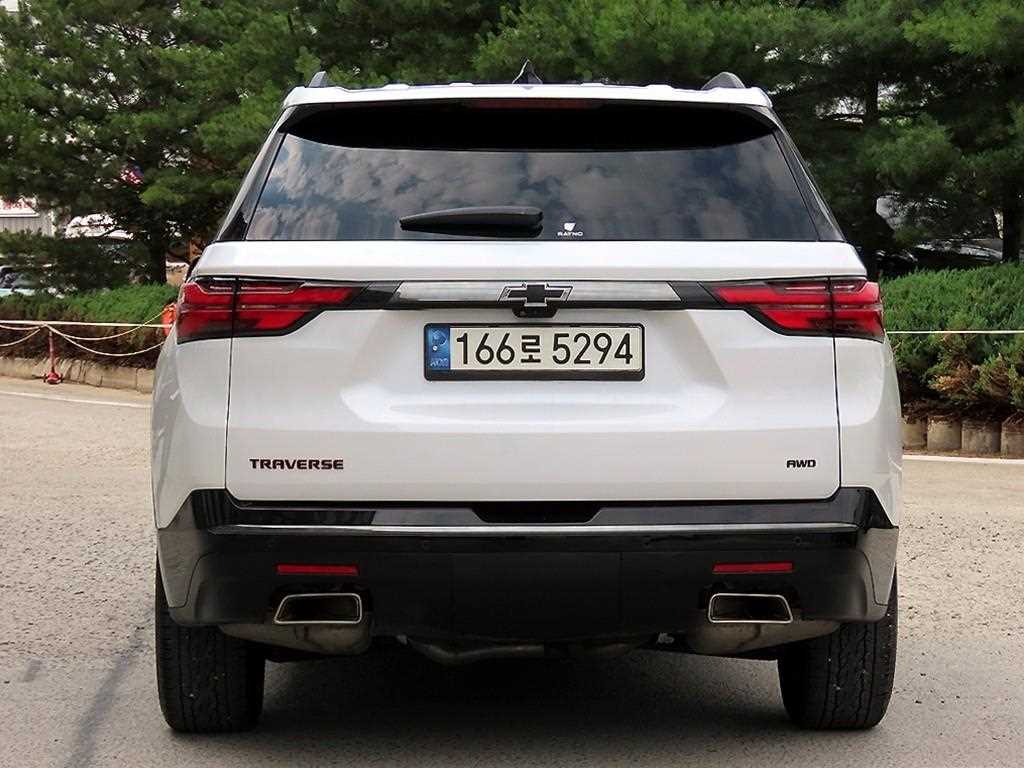 Chevrolet Travers - Vista 4
