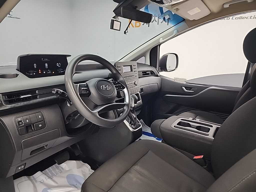 HYUNDAI Staria - Vista 7