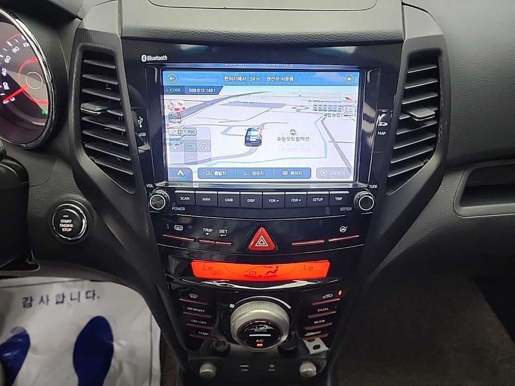 Ssangyong Tivoli - Vista 10