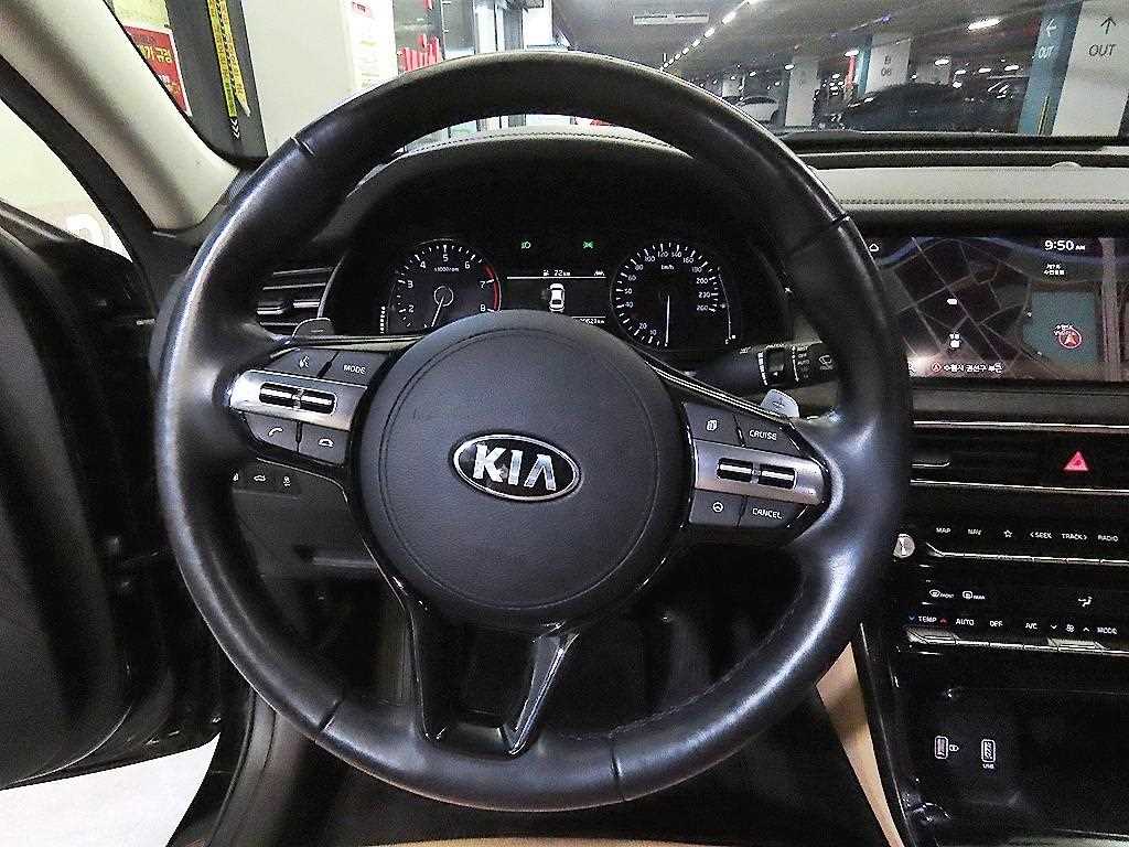 KIA K7 - Vista 8
