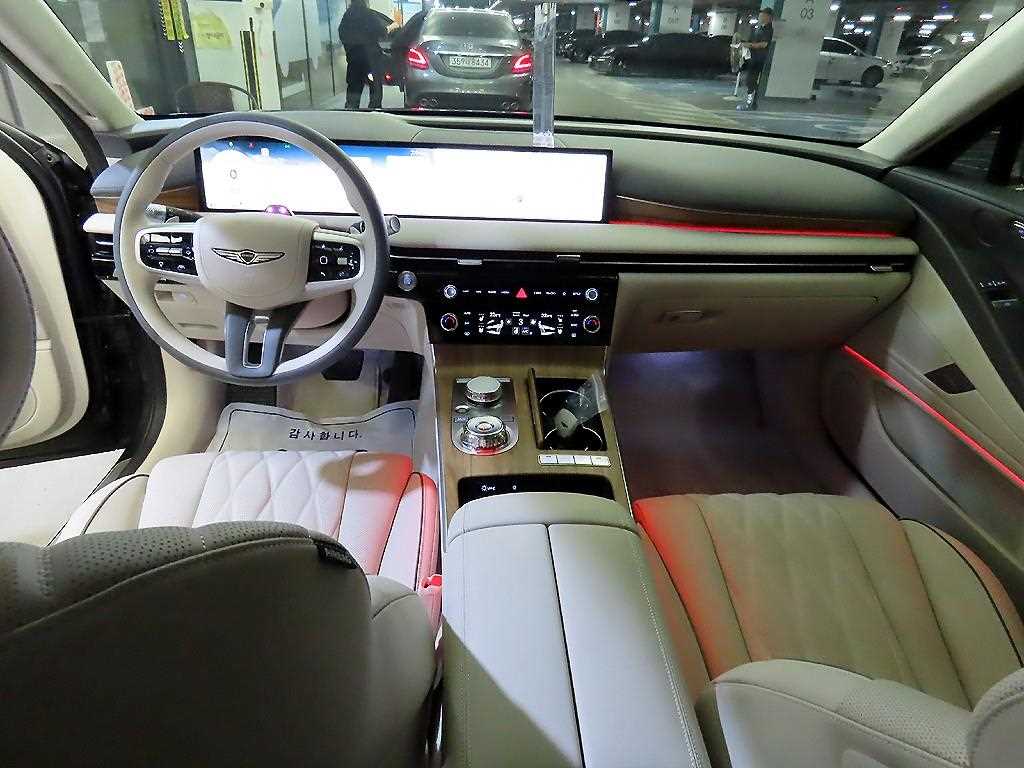 Genesis G80 - Vista 10