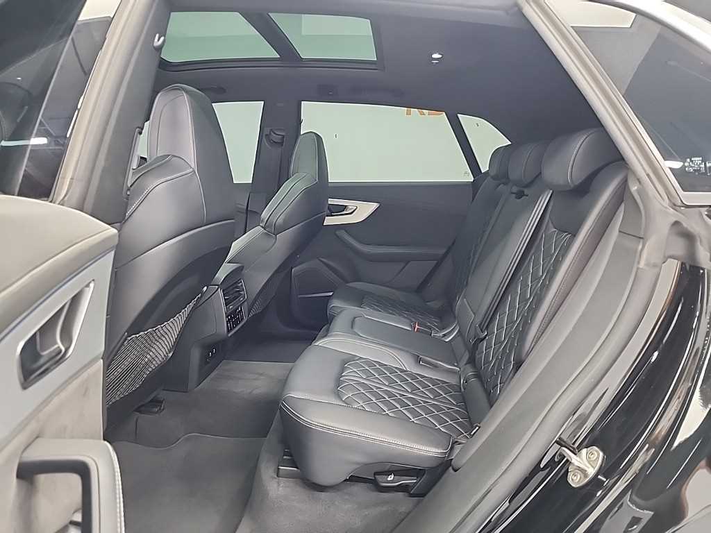 Audi Q8 - Vista 12