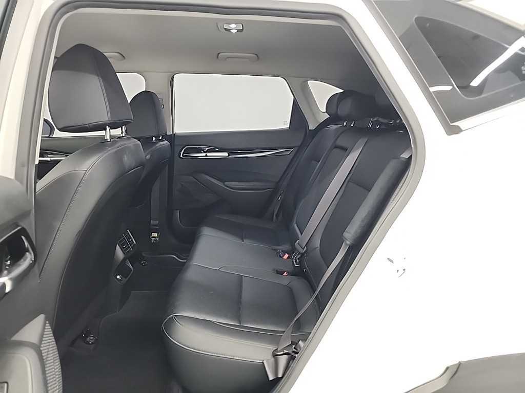KIA Seltos - Vista 12