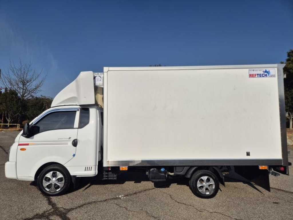 Small Truck Freezer Box(High Deck) 2022 Blanco - Importación desde Corea - HF Imports Iquique - Foto 1