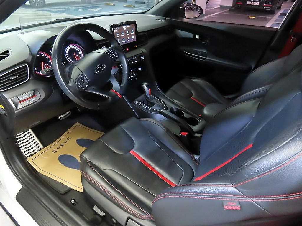 HYUNDAI Veloster - Vista 10